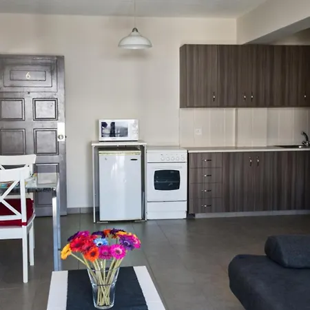 The Ultimate 5 Star Holiday In Close To The Beach 1324